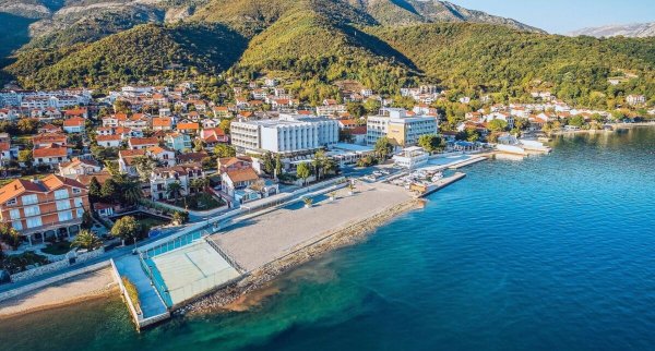 Czarnogóra/ Bijela - hotel Carine Delfin Bijela **** lato 2024