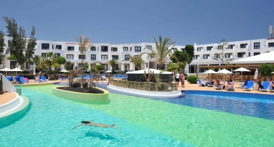Wyspy Kanaryjskie / Lanzarote / Costa Teguise - hotel BlueBay Lanzarote *** LATO 2023